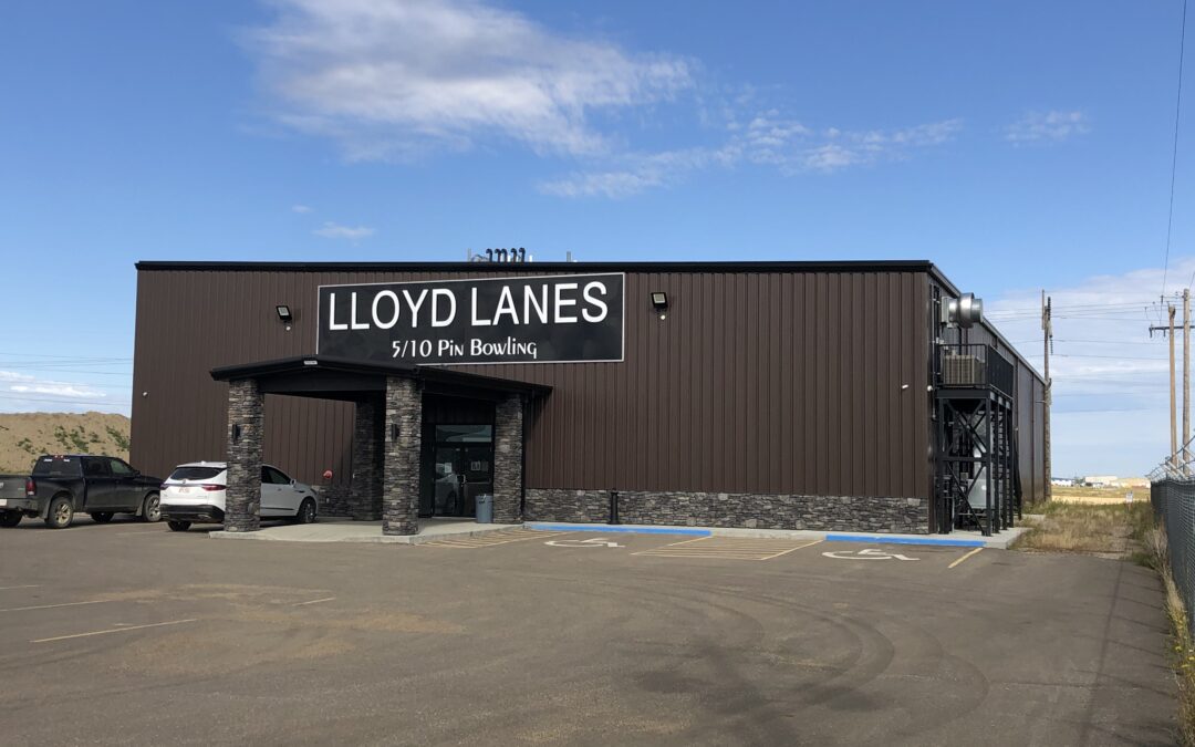 Lloyd Lanes Bowling Alley Exterior